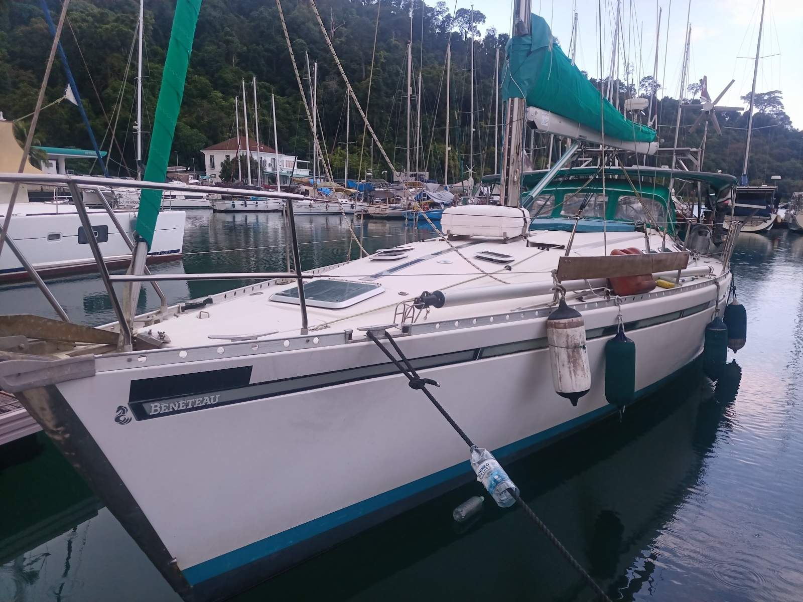Beneteau First 45f5 Racer Cruiser, Luxury yacht
