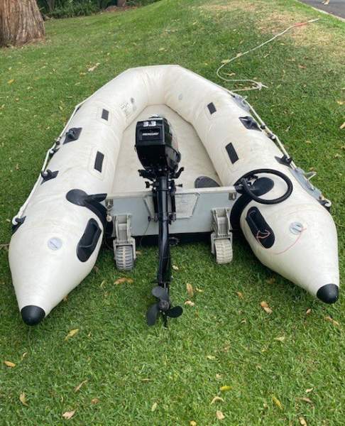 Island Inflatables 2.4m Soft floor Inflatable dinghy