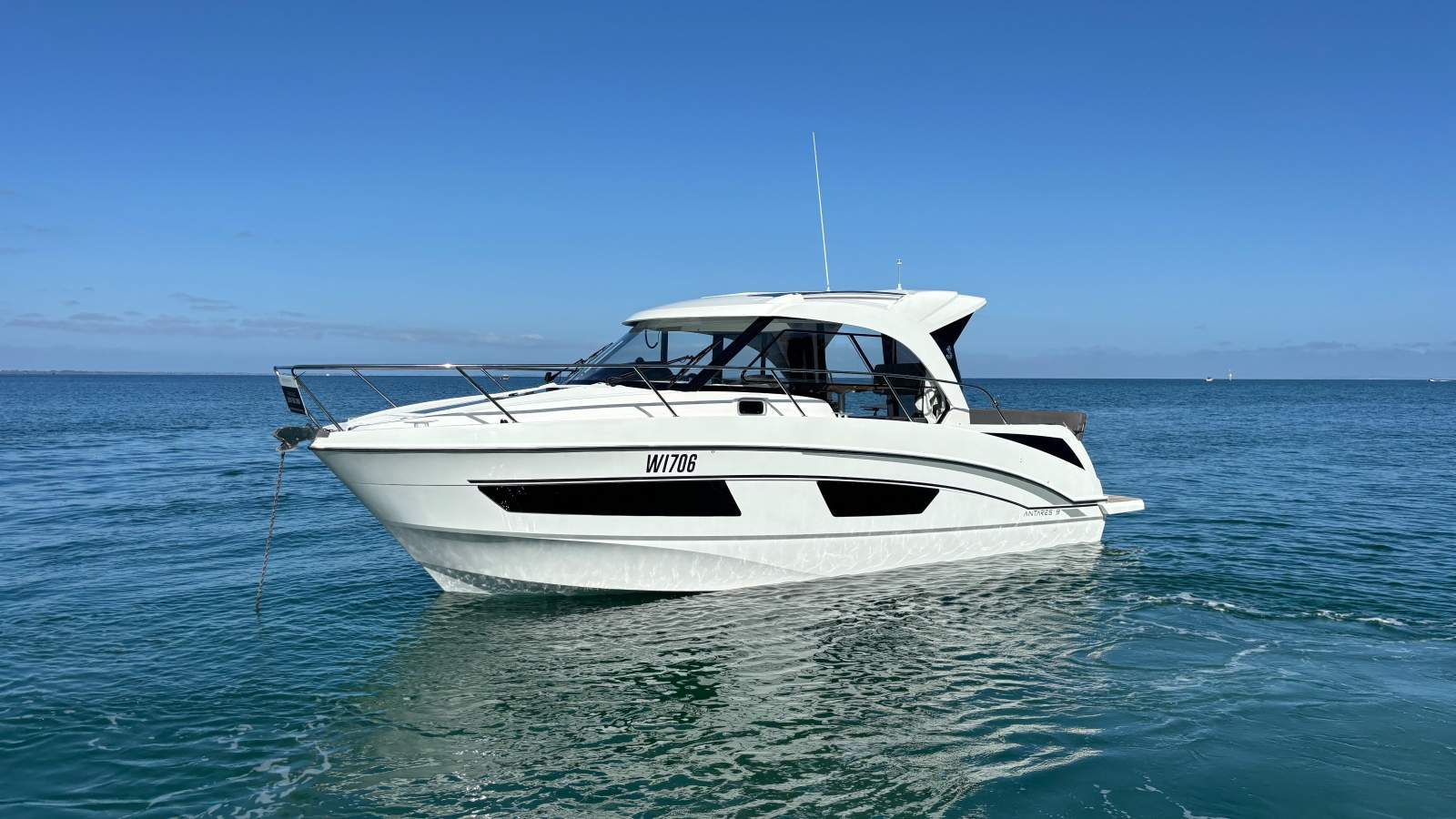 Beneteau Antares 9.0 OB
