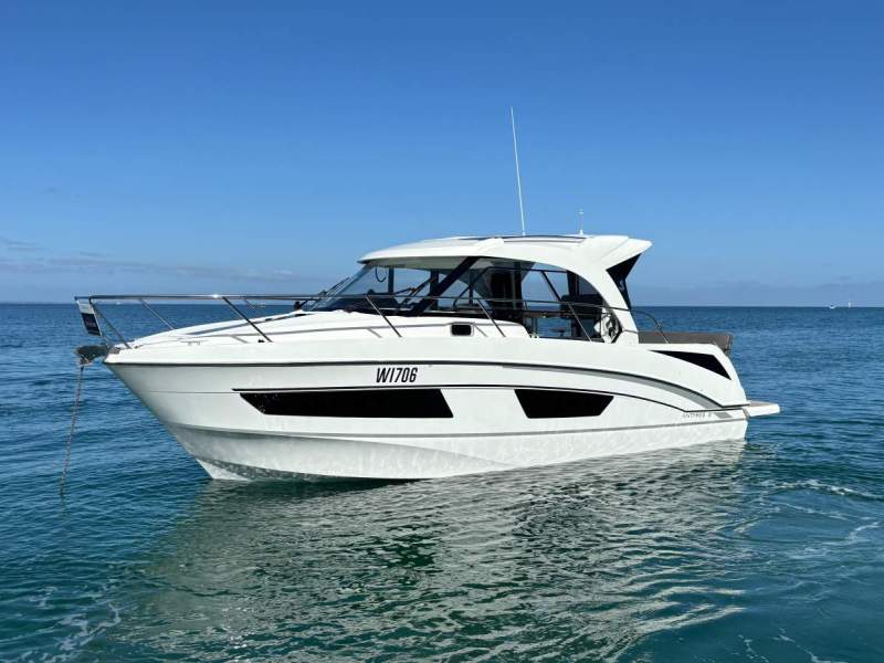 Beneteau Antares 9.0 OB