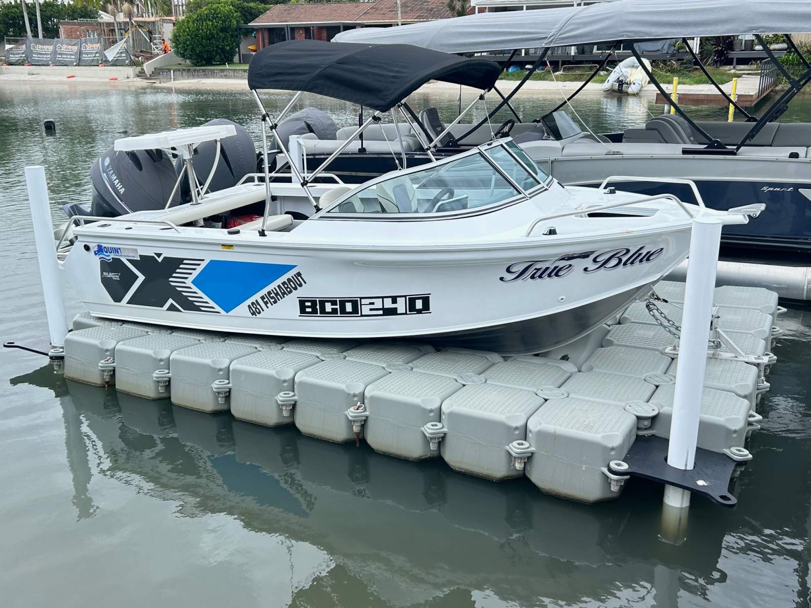 Quintrex 481 Fishabout 2022 Model Very Low Hours !