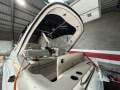 Bayliner 2855 Ciera Sports Cruiser Bow thruster