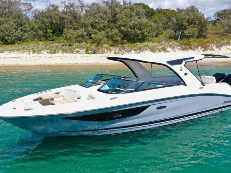 Sea Ray 350 SLX OB Low Hours | Inverter | Premium Audio & Nav Upgrade