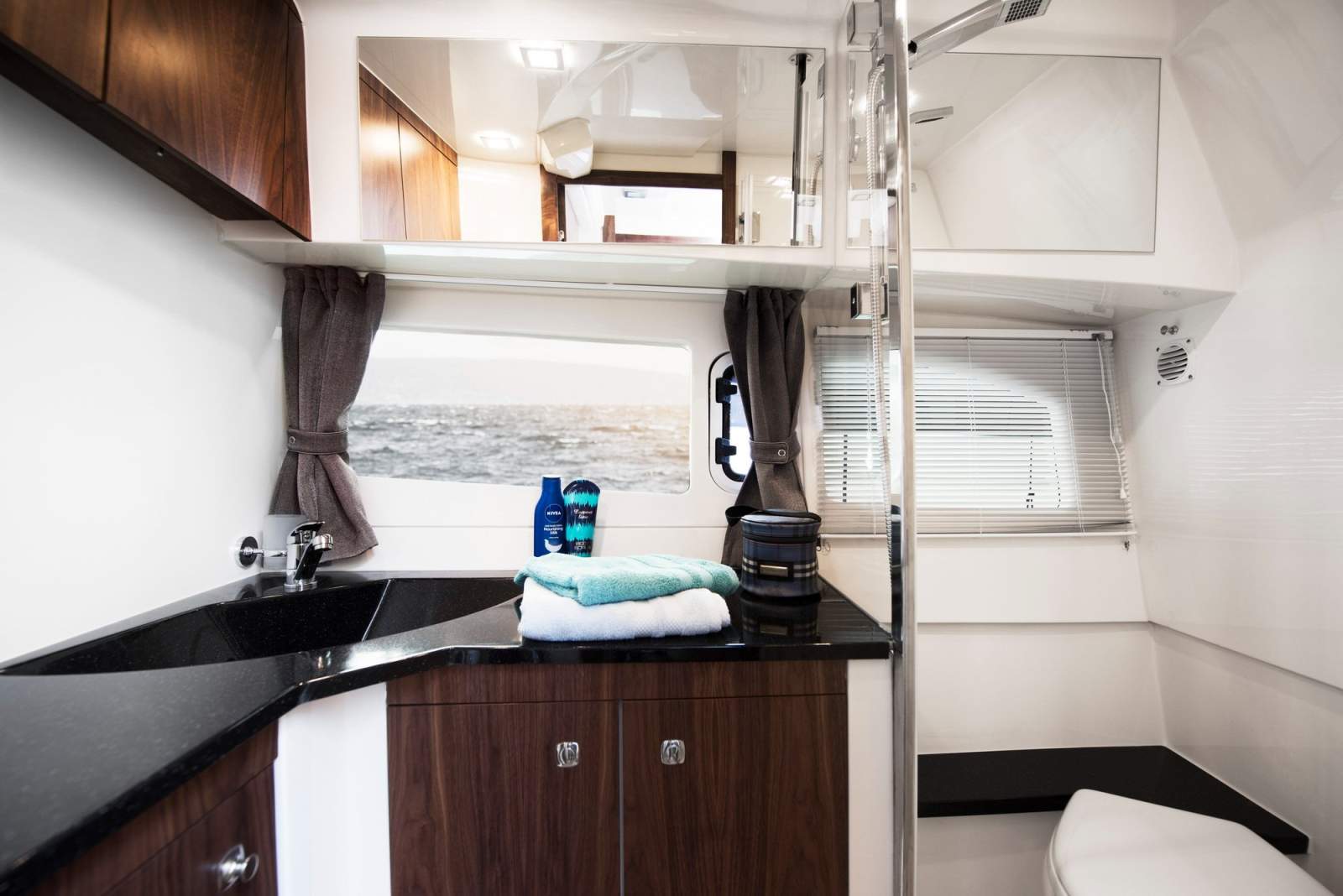 Marex 375 interior view 1