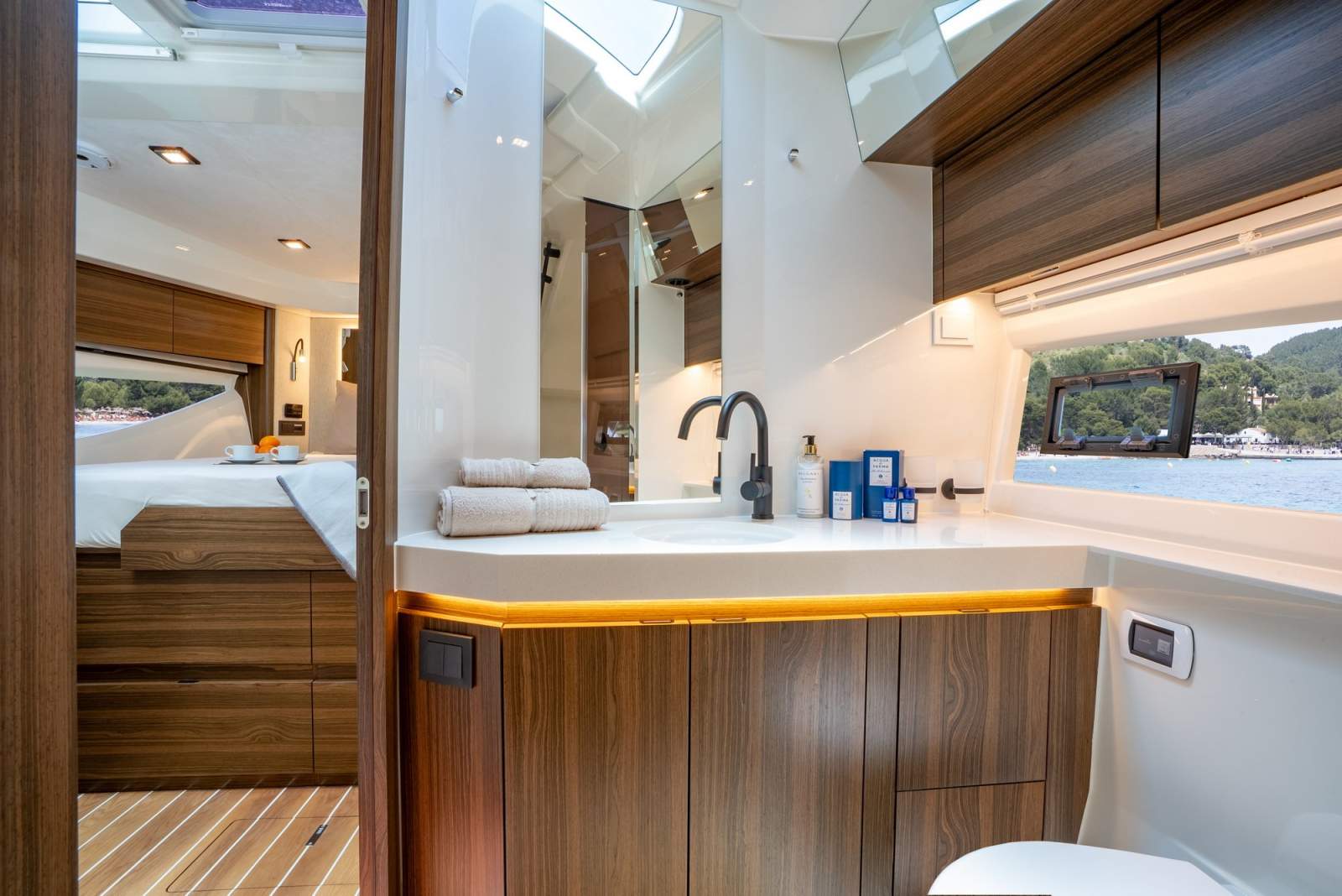 Marex 440 Scandinavia interior view 2