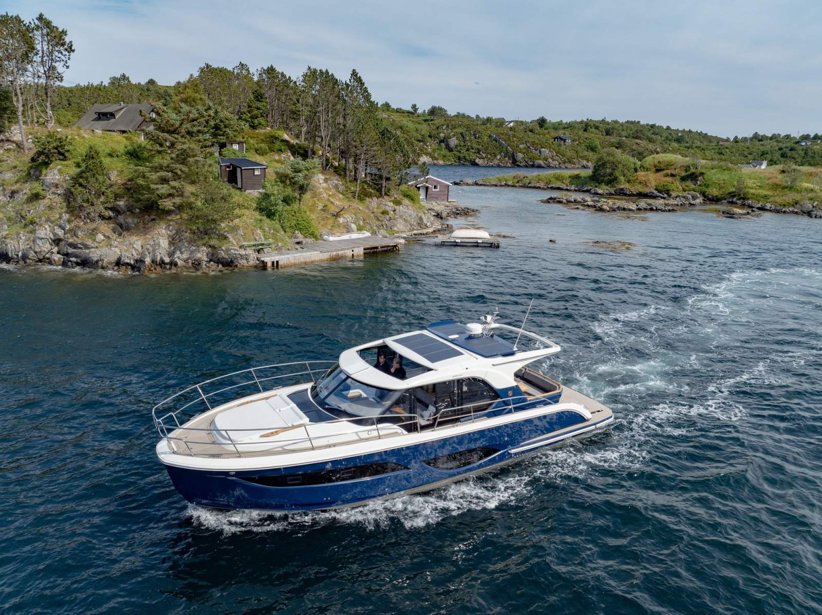 Marex 440 Scandinavia exterior view 5