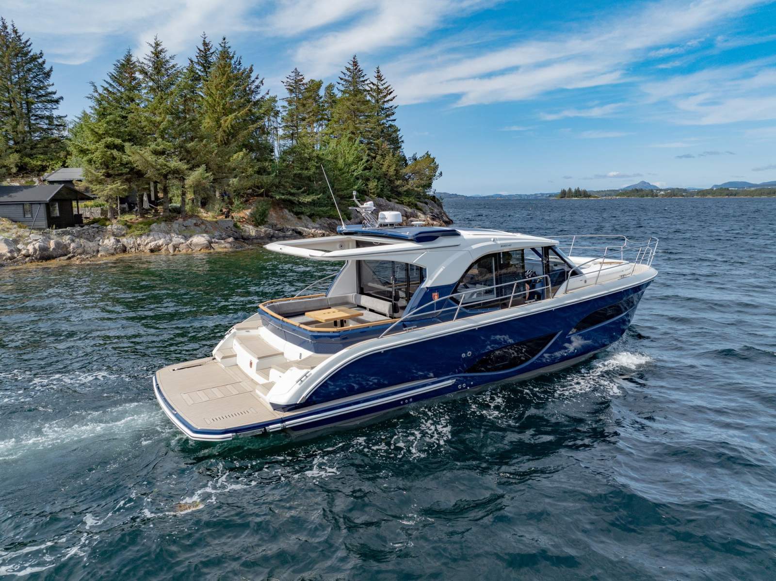 Marex 440 Scandinavia exterior view 6