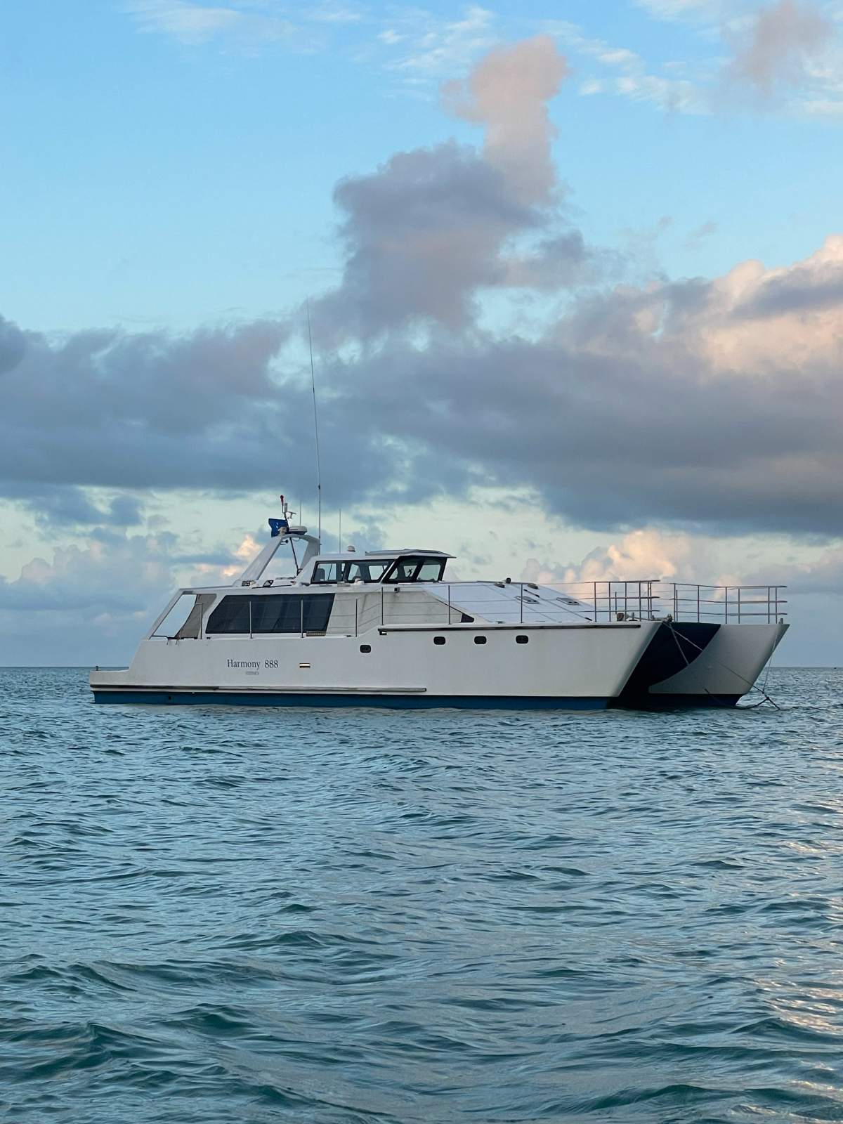 Malcolm Tennant 16m Powercat Sounder16