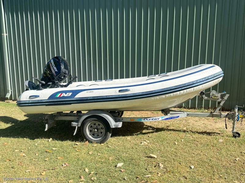 AB Inflatables Lammina AL 13 on Trailer