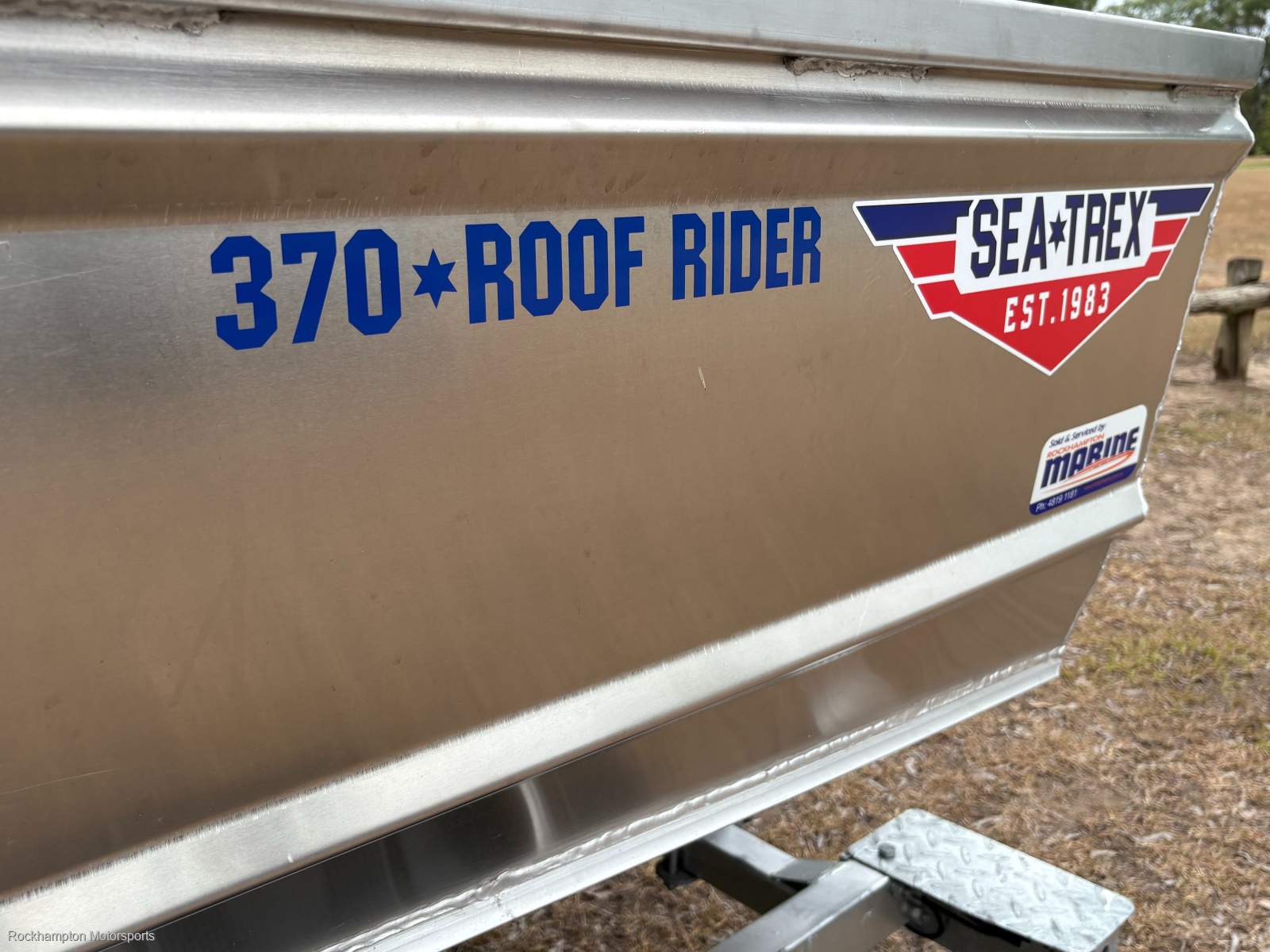 New Sea-Trex 370 Roof Rider + Tohatsu 20hp Four Stroke - Drive Away Package