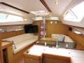 Jeanneau 42DS Deck Saloon