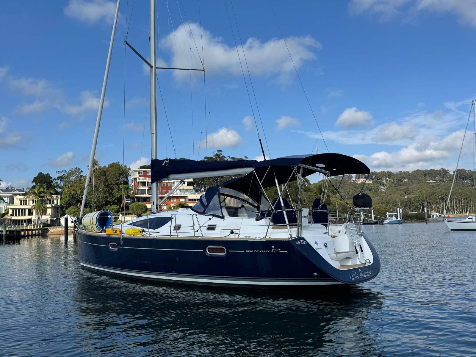 Jeanneau 42DS Deck Saloon