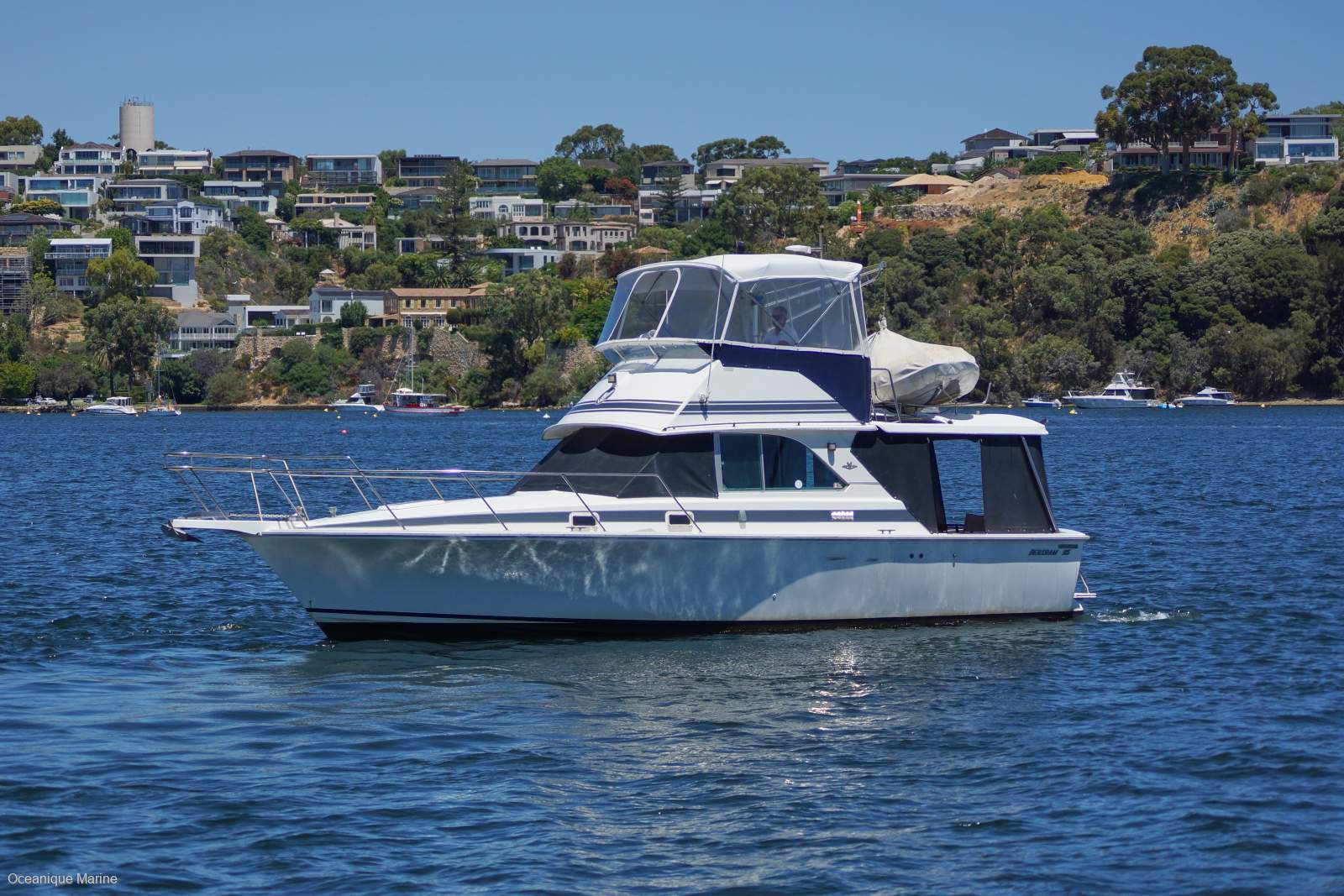 Bertram 35 Flybridge
