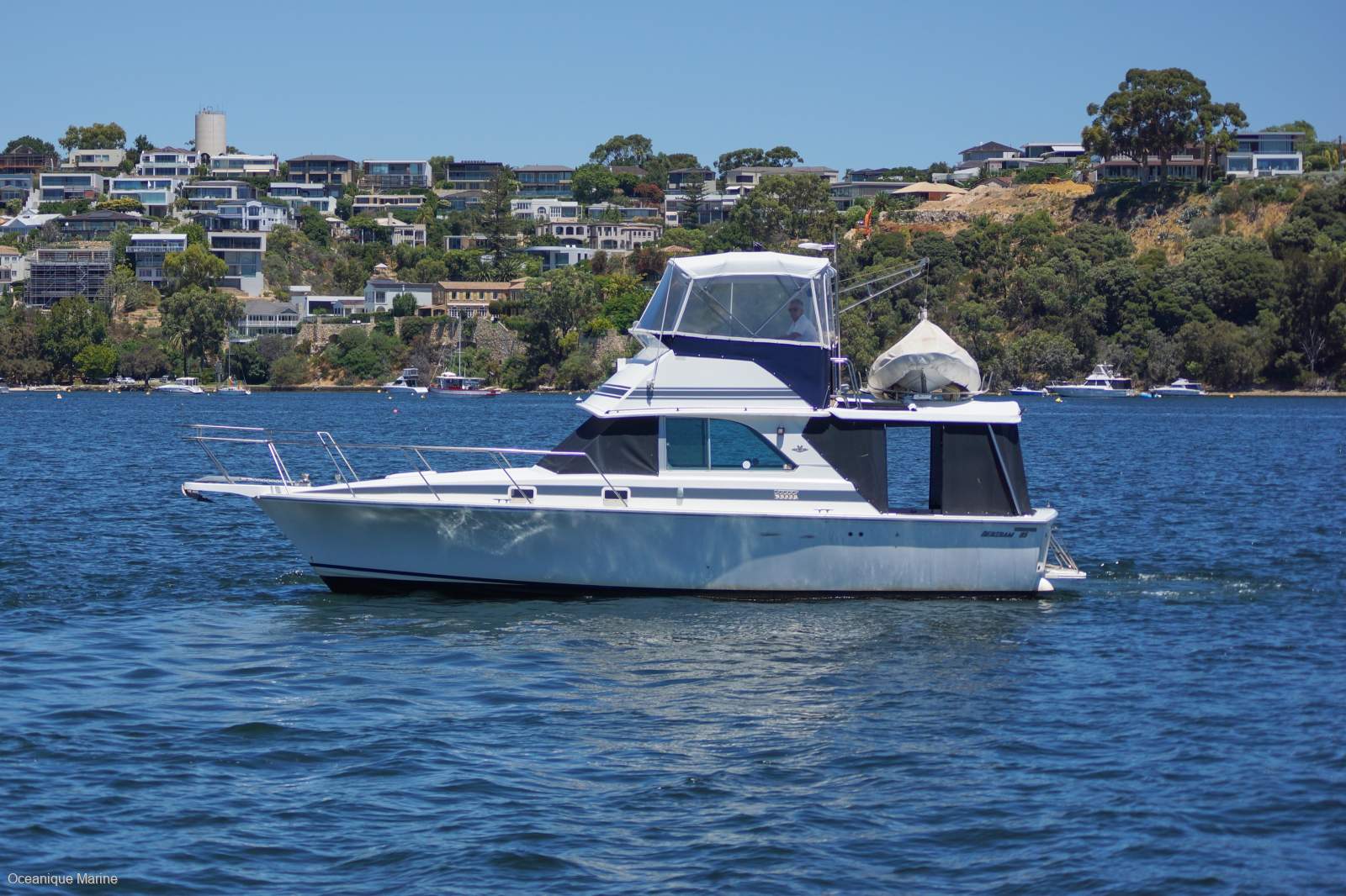 Bertram 35 Flybridge