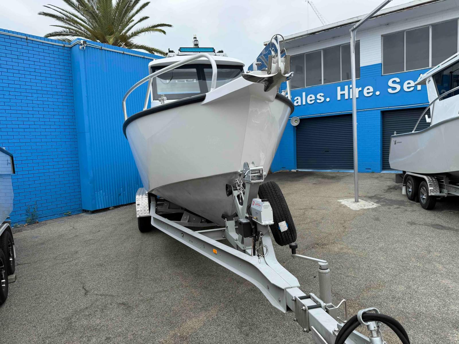 Lux Custom Boats 7500WA PACKAGE 2