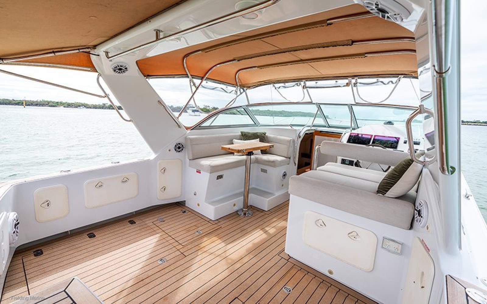 Coracle Hammer 33 Diesel Power Catamaran