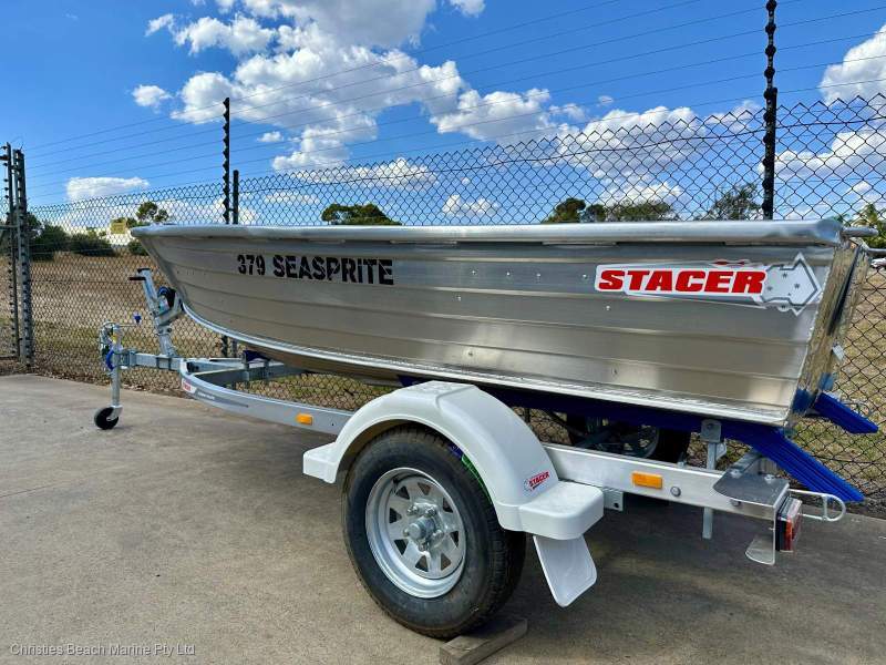 Stacer 379 Seasprite - 15hp Yamaha