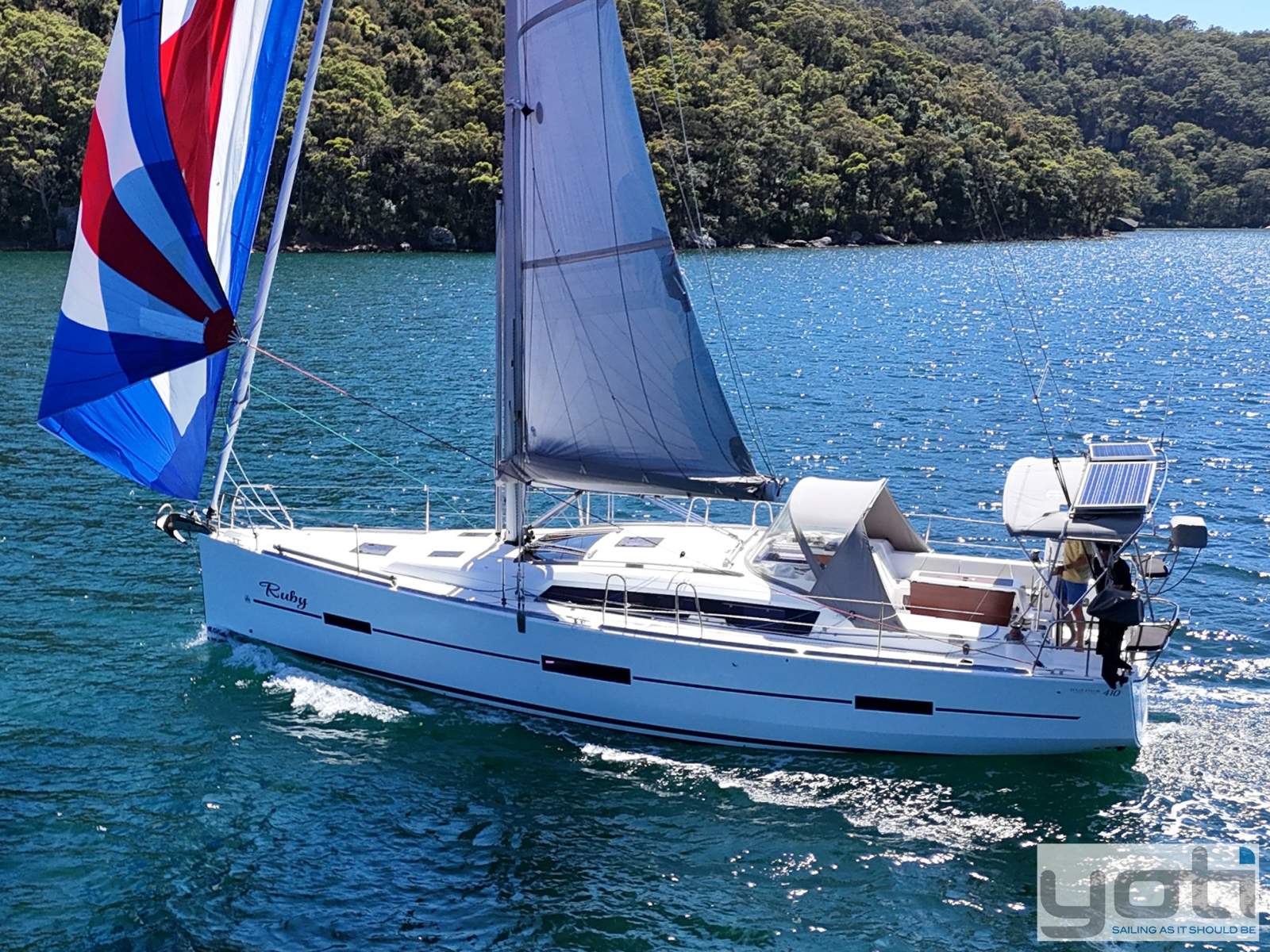 Dufour Grand Large 410