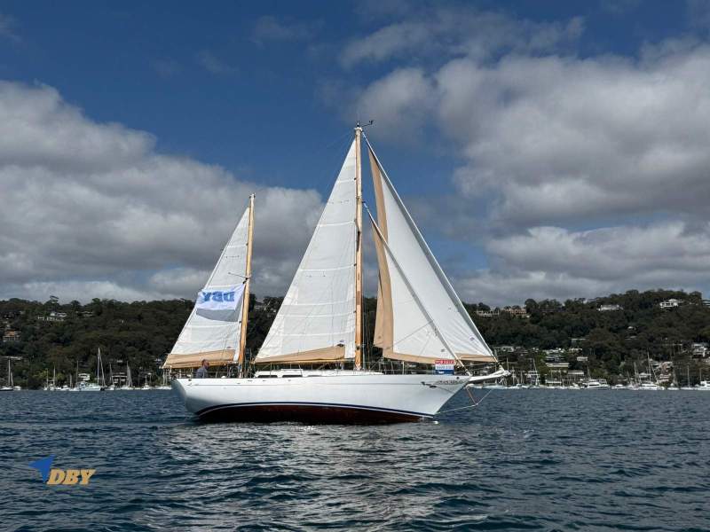 Cheoy Lee Clipper 33