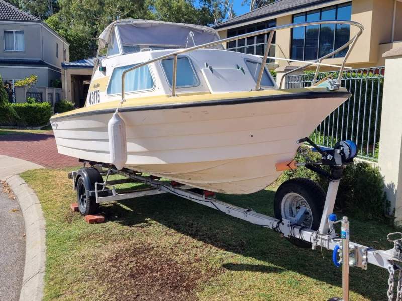 Savage 525 Pacific with Mercury 4 stroke 60hp