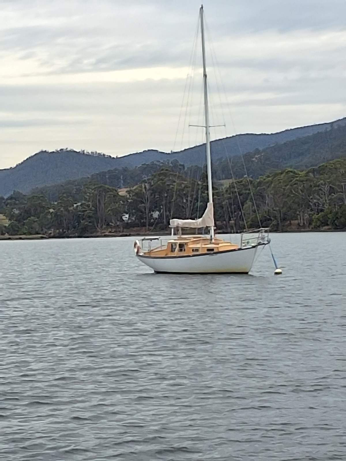 Herreshoff 28