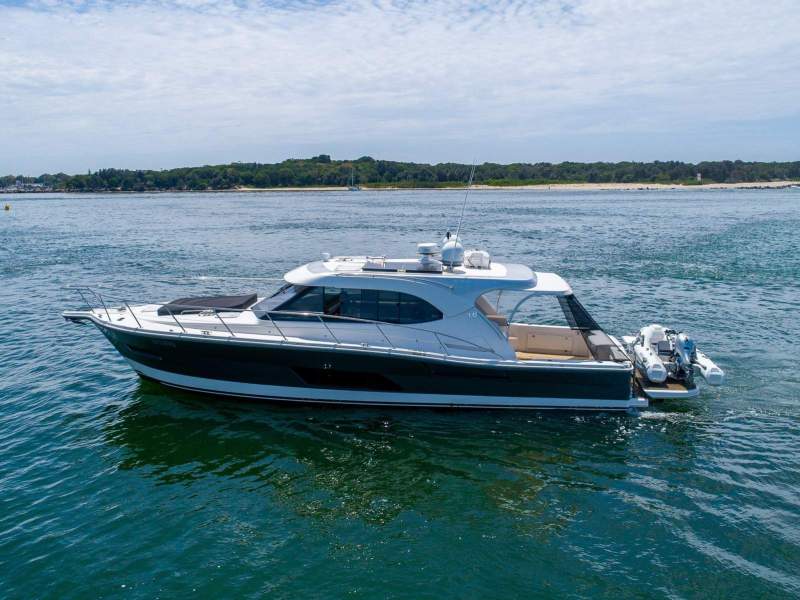 Riviera 445 SUV M5 Seakeeper Gyro