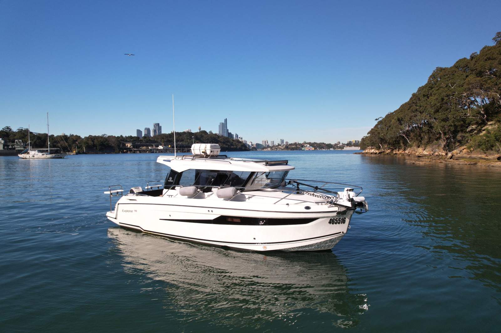 Parker 790 Explorer Offshore Fishing + Family Cruiser + Survey Ready