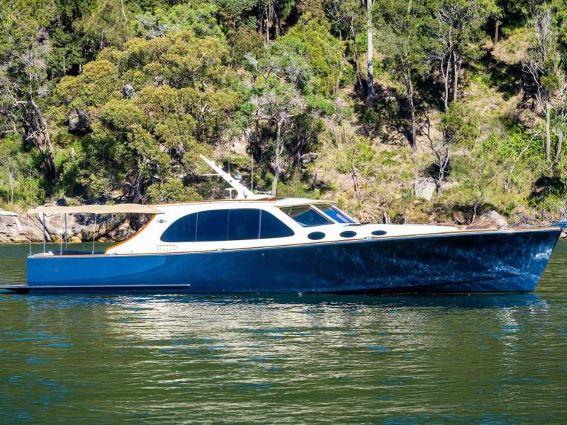 Palm Beach Motor Yachts 50 Sedan