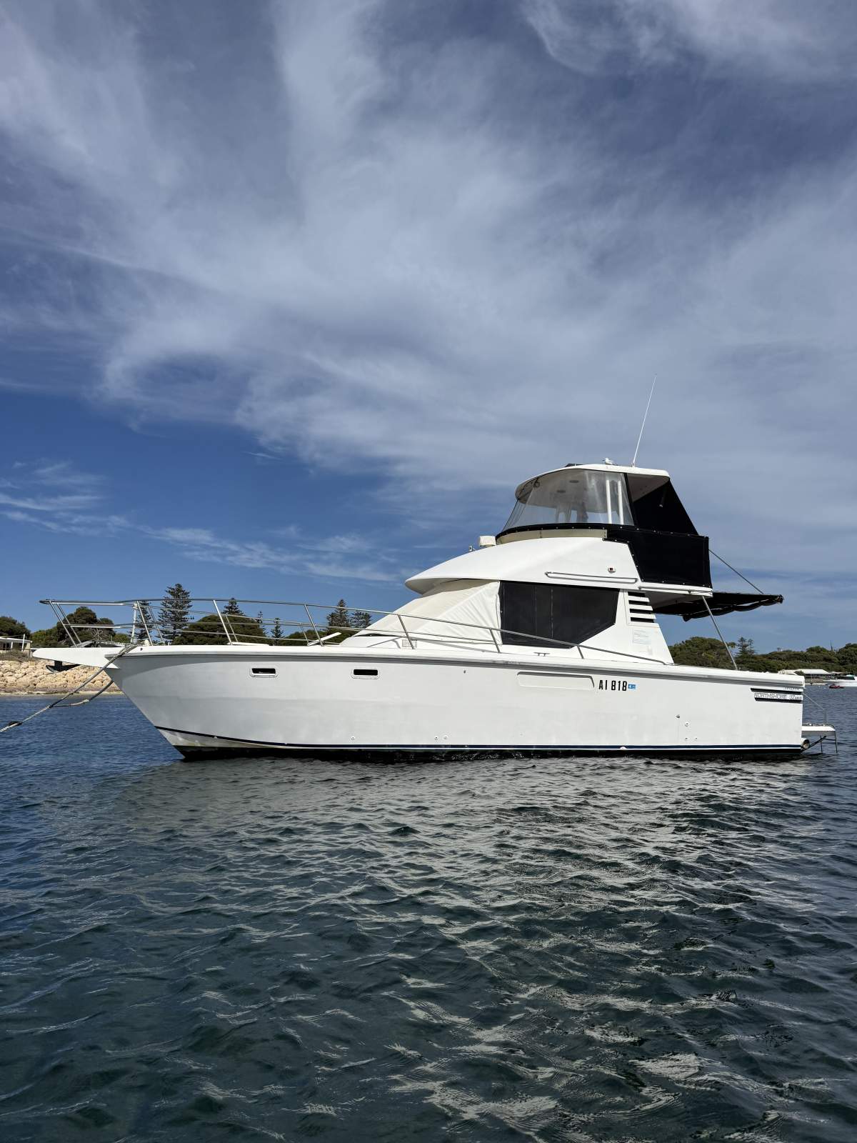 Northshore 37 Flybridge Cruiser