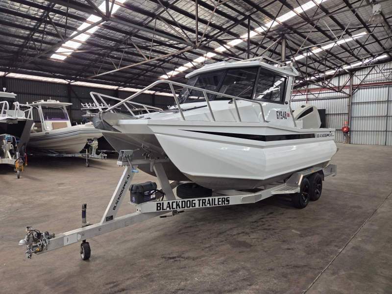 Black Dog 680 HT CAT