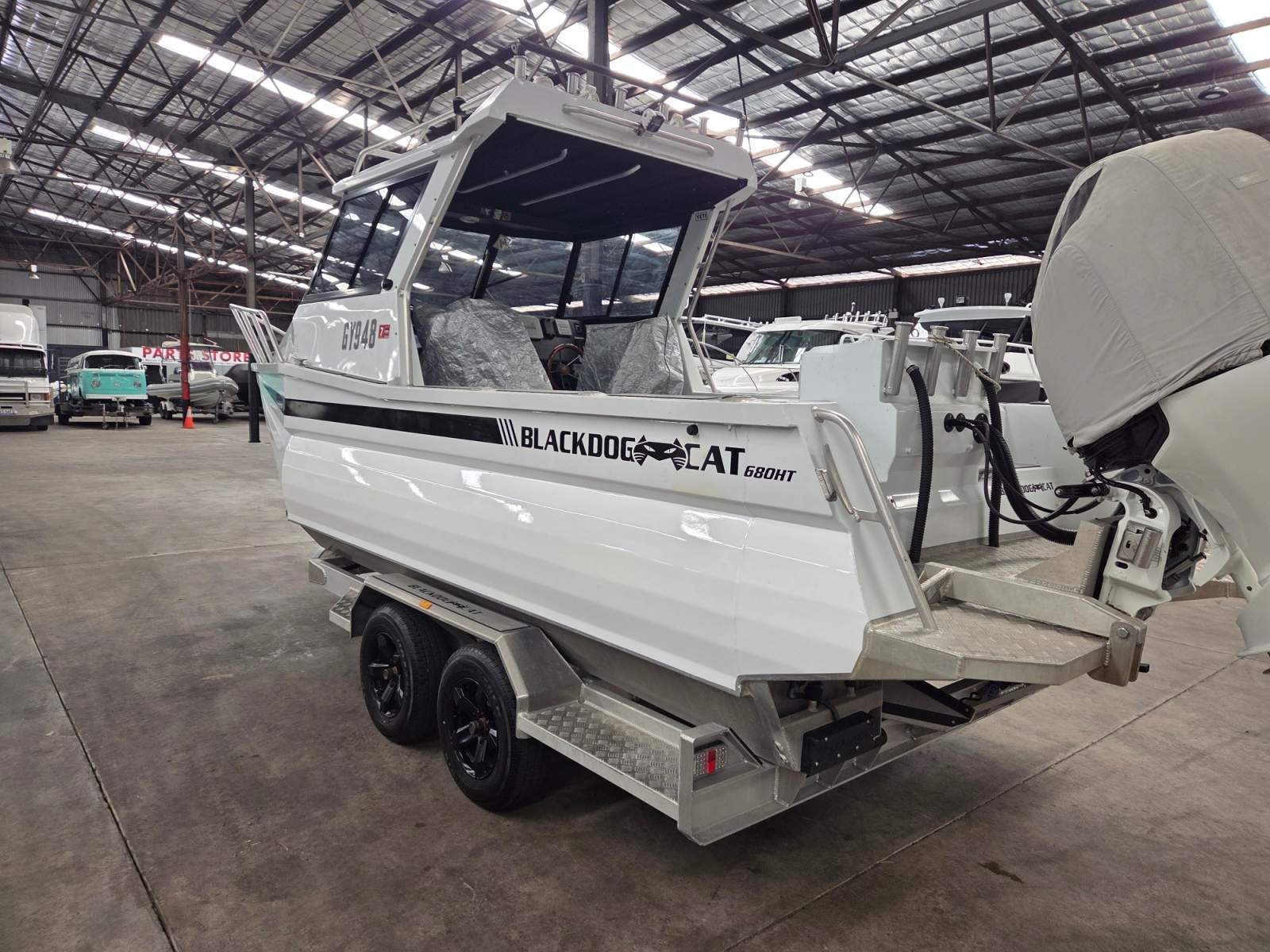 Black Dog 680 HT Cat