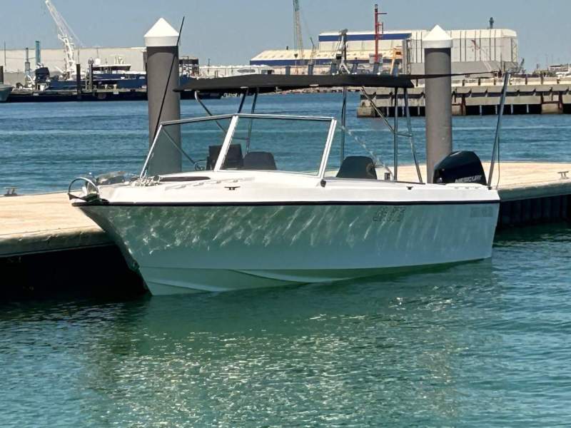 Smuggler 6.3 Half Cab