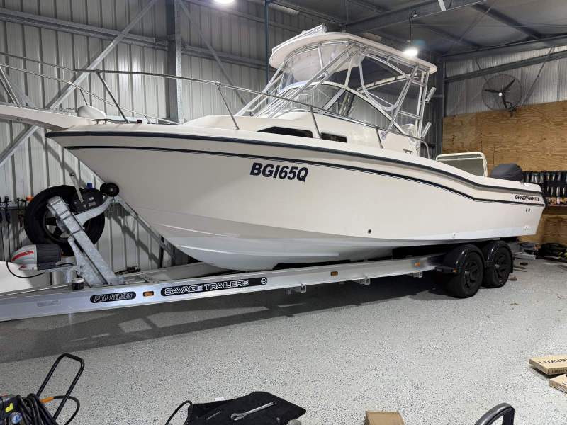 Grady-White Journey 258