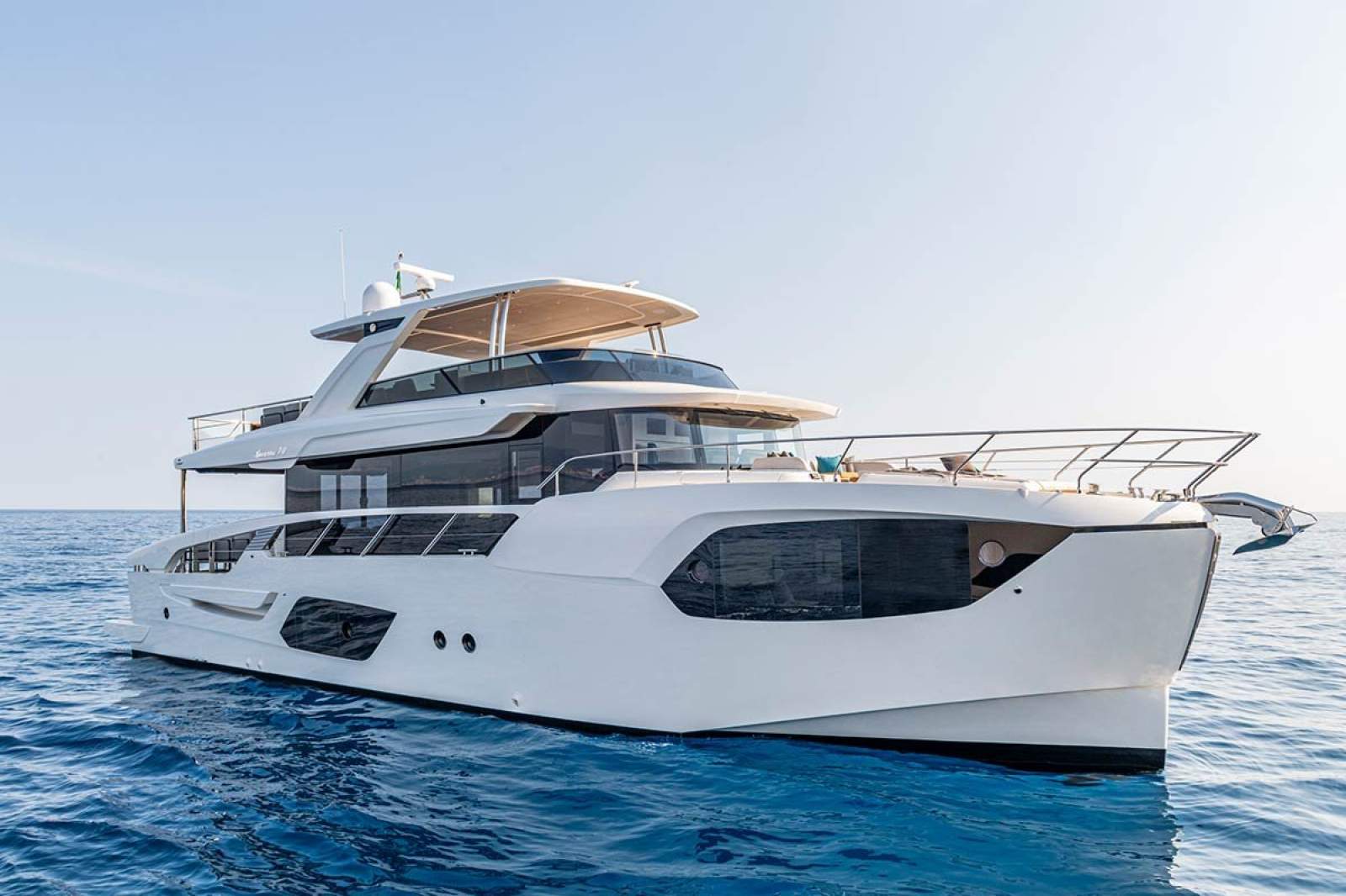 Absolute Navetta 70 - THE ABSOLUTE ALLURE
