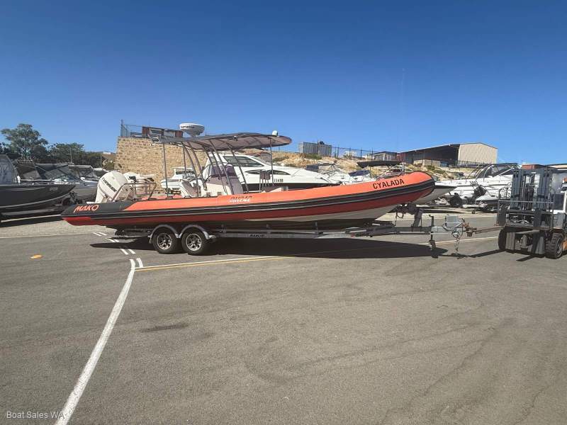 Mako 9.5m Rib 2004 MODEL TWIN 250HP ETECS