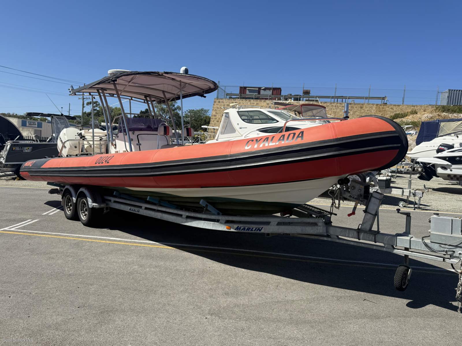 Mako 9.5m Rib 2004 MODEL TWIN 250HP ETECS