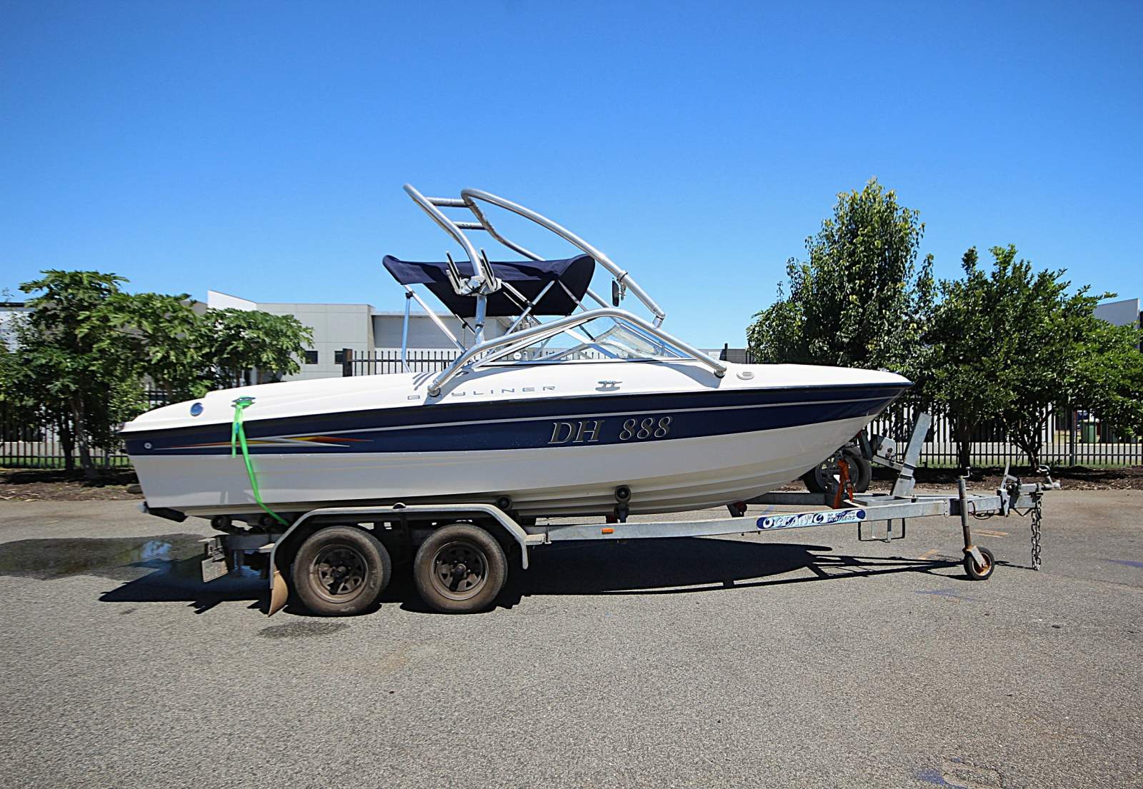 Bayliner 185 Bowrider *** WAKEBOARD TOWER *** $ 19,000 ***