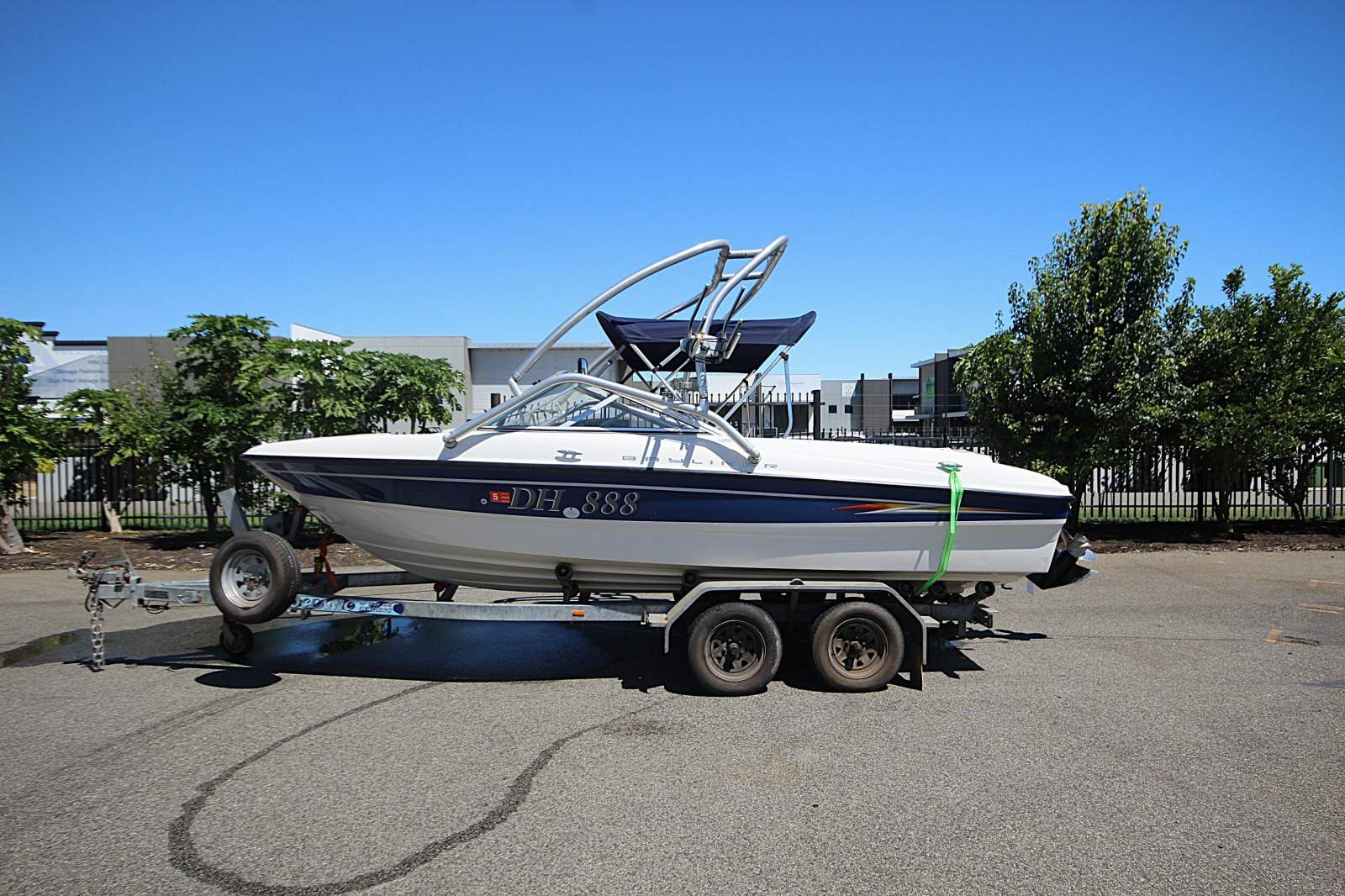 Bayliner 185 Bowrider *** WAKEBOARD TOWER *** $ 19,000 ***