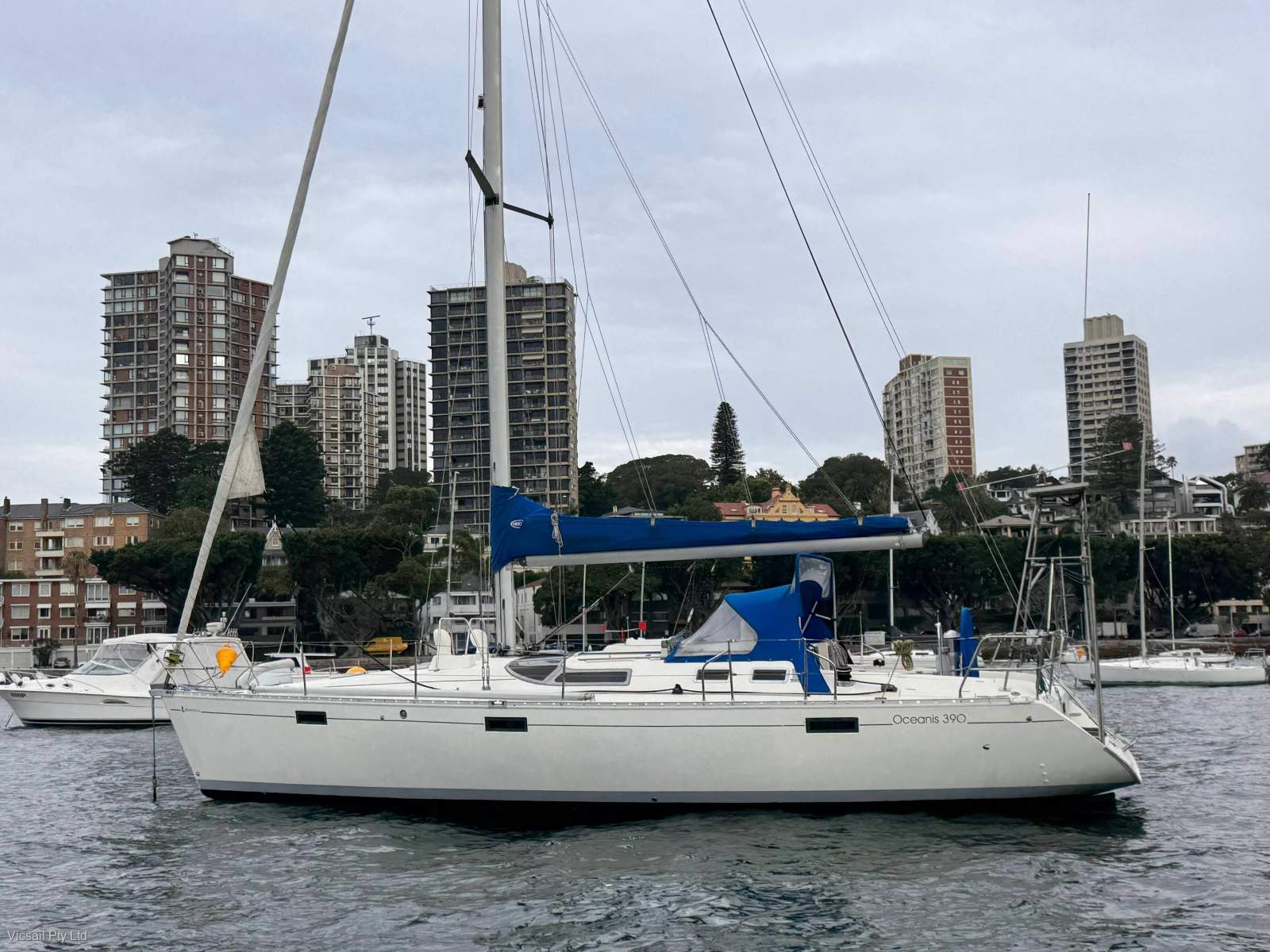 Beneteau Oceanis 390