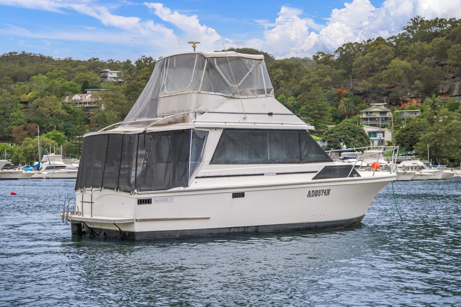 Mariner 31 Flybridge