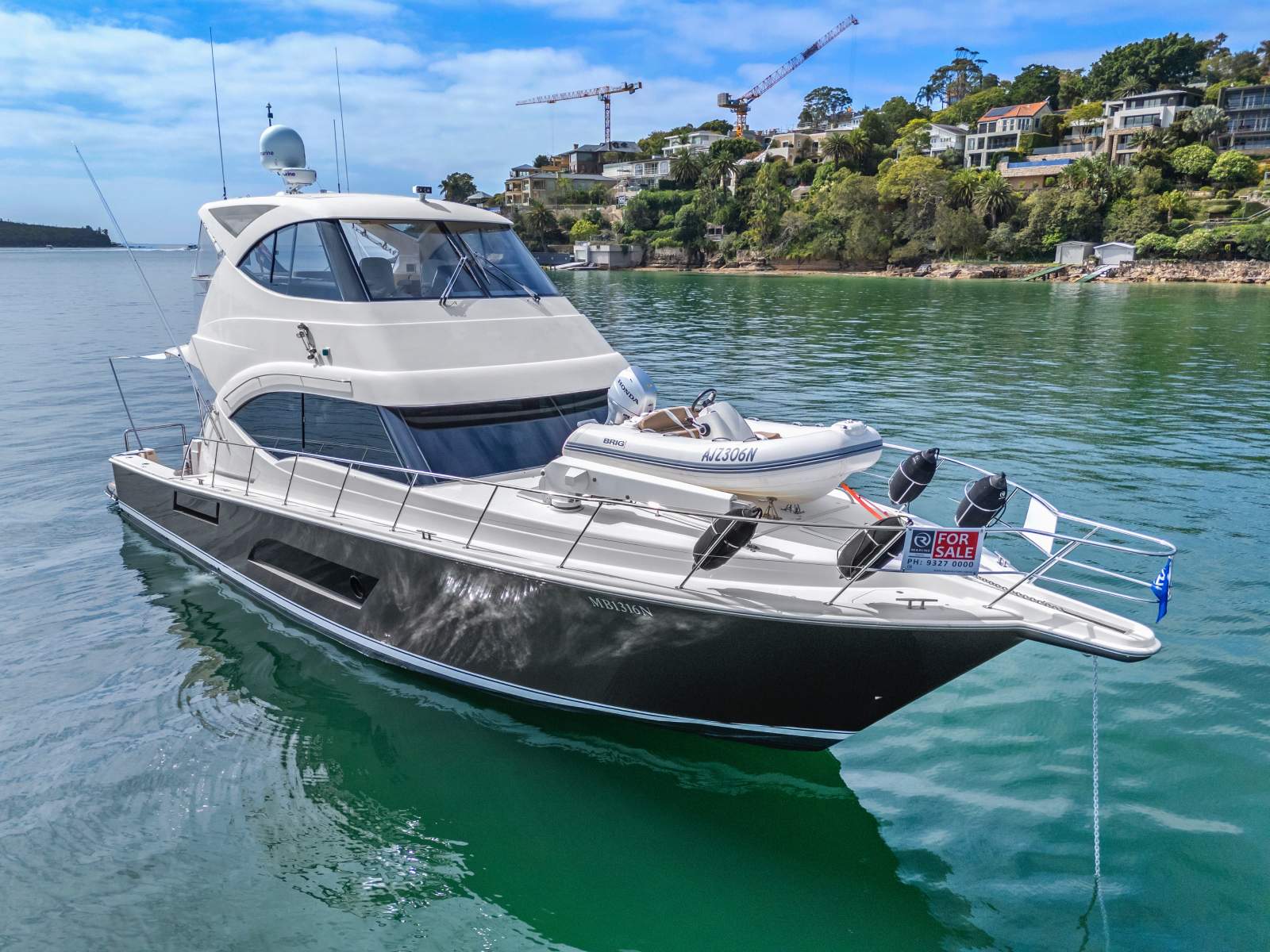 Riviera 53 Enclosed Flybridge
