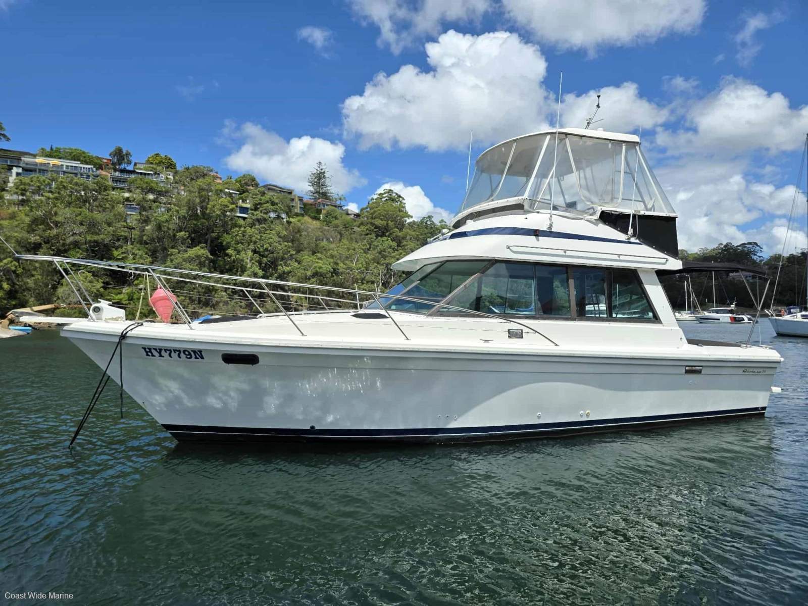 Riviera 34 Flybridge