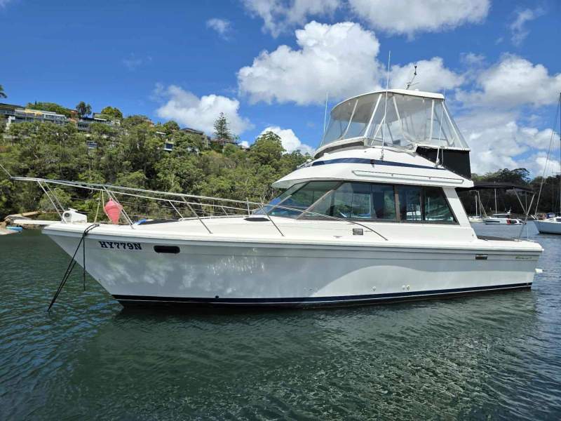 Riviera 34 Flybridge