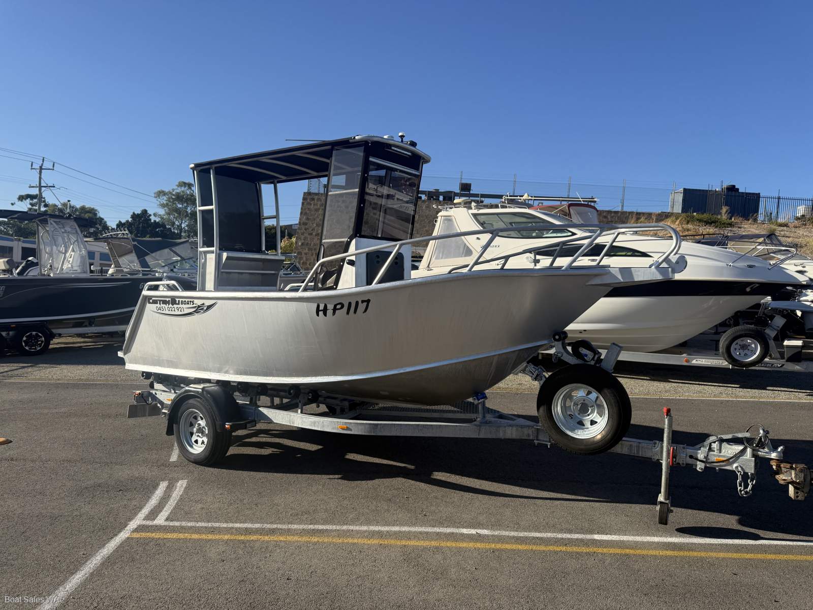 Black Dog Custom Ali Boats 4.9m Centre Console Very nice vessel