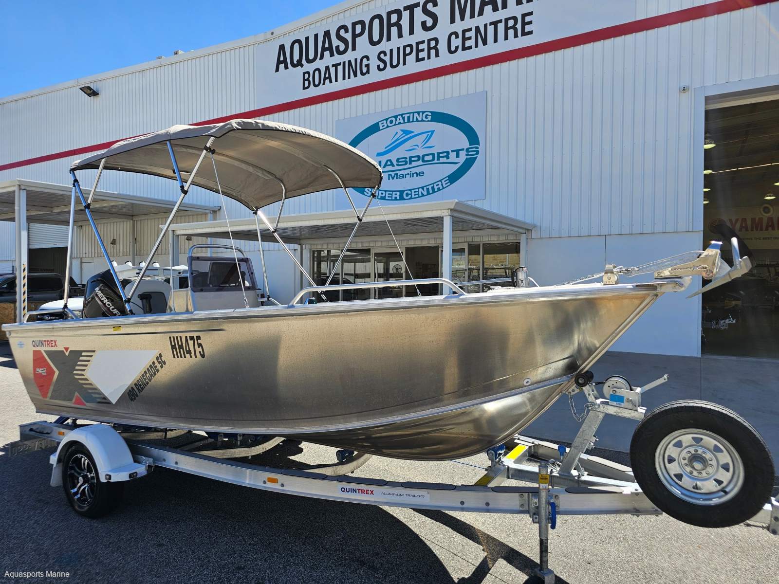 Quintrex 490 Renegade Side Console Demo Special!