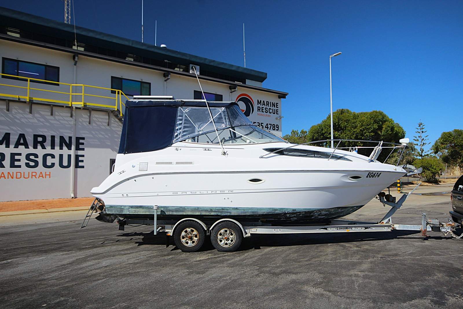Bayliner 2655 Ciera *** JUST SERVICED *** $ 45,500 ***