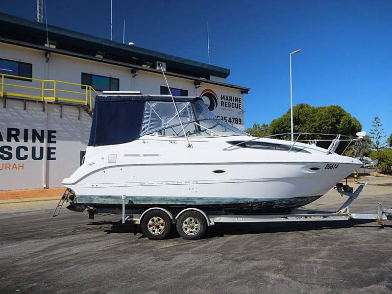 Bayliner 2655 Ciera *** JUST SERVICED *** $ 45,500 ***