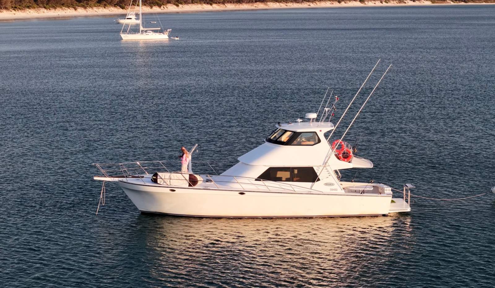 Precision Cruisers Precision 50 PRECISION 50 ENCLOSED FLYBRIDGE CRUISER