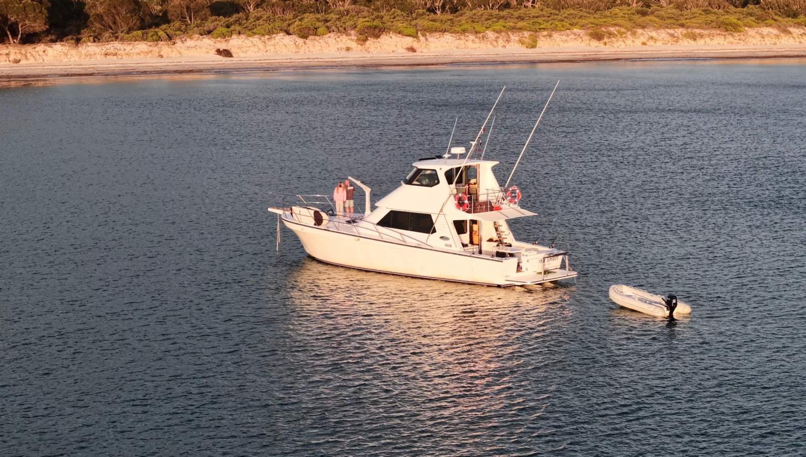 Precision Cruisers Precision 50 PRECISION 50 ENCLOSED FLYBRIDGE CRUISER