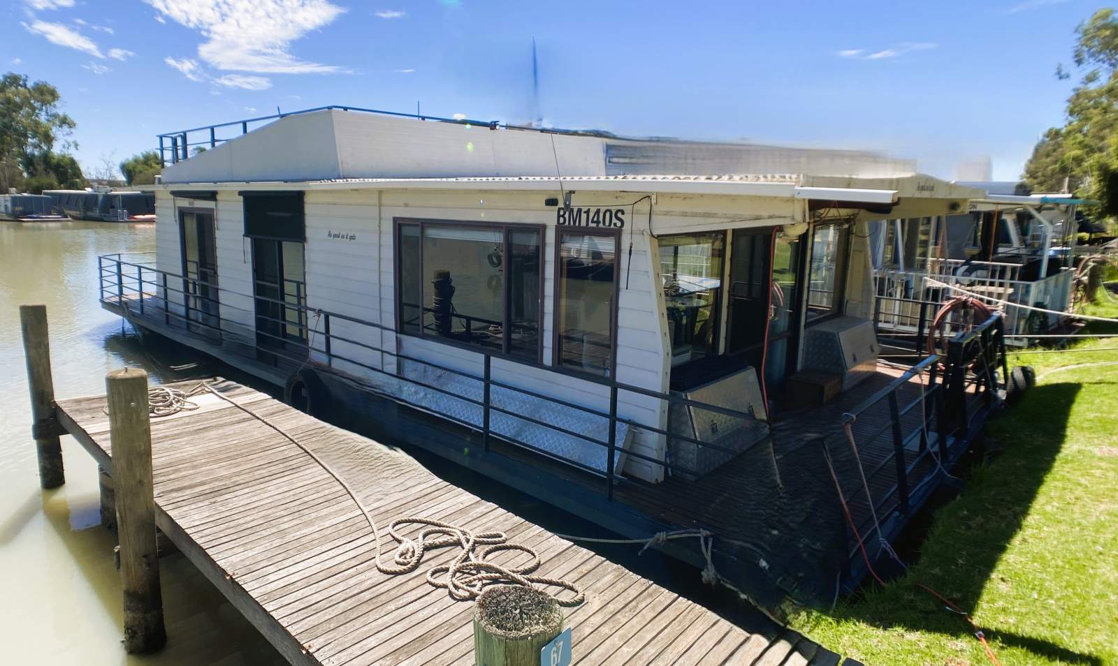 "As Good As It Gets" Dual Deck, 2/3Bed, Houseboat.